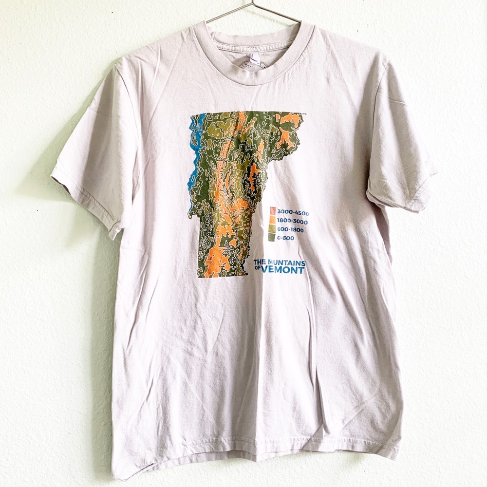 TRAVEL TEE graphic shirt top short sleeve Vermont size Medium cotton